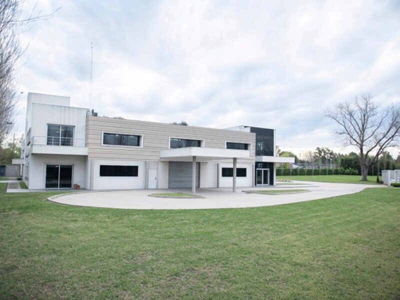 Colectora 0este 900 - Edificio EDIFICIO COMERCIAL EN VENTA