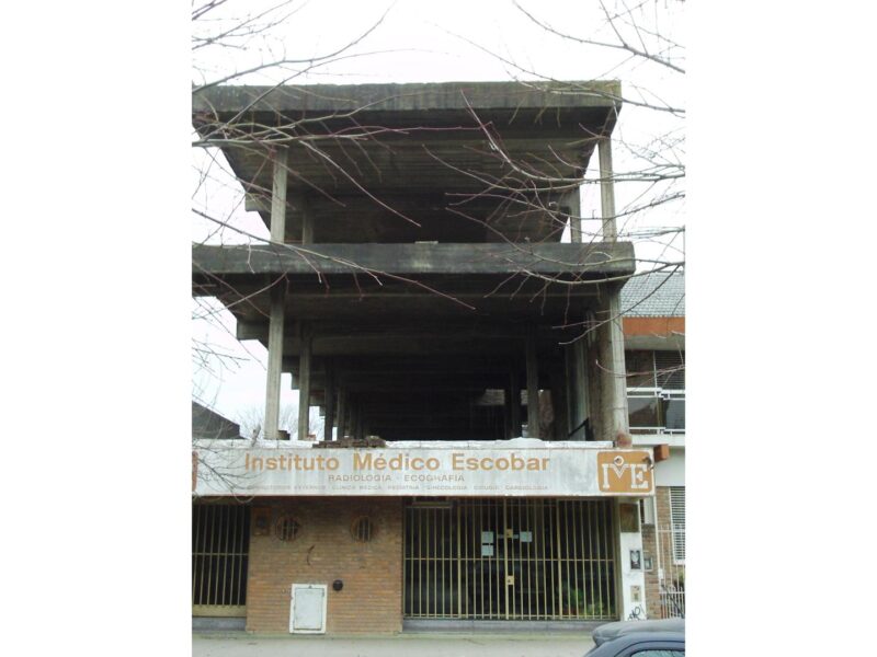 Estrada 700 - Local LOCAL EN VENTA