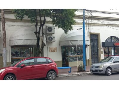 Eugenia Tapia De Cruz 700 - Local LOCALES Y CASA EN ALQUILER