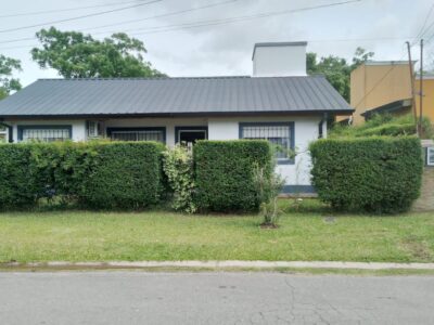 Ecuador 100 - Casa CASA EN EXCELENTE ESTADO Y UBICACIÓN