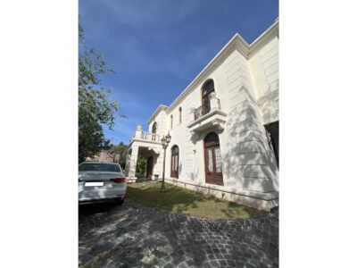 Septiembre - Casa EXCELENTE CASA "ESTILO FRANCES "