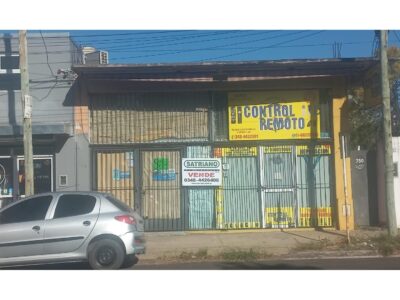 25 De Mayo 700 - Local LOCAL EN VENTA