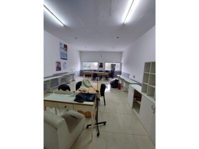 Hipolito Irigoyen 600 - Local SALON EN ALQUILER